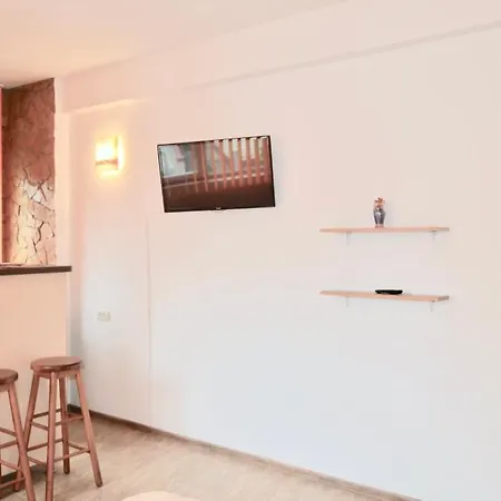 Apartament/studio Andrei شقة